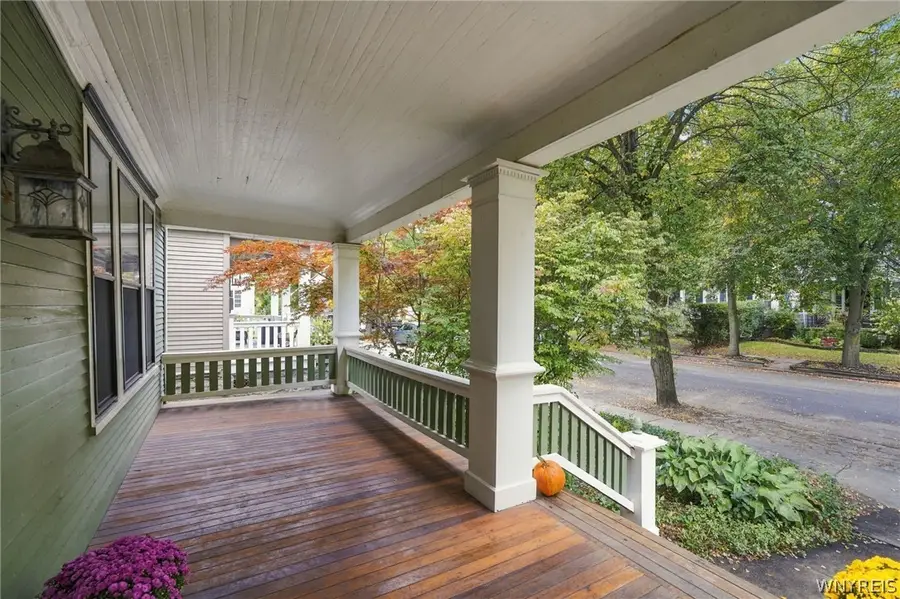24 Saint James Place, Buffalo, NY 14222 - #2