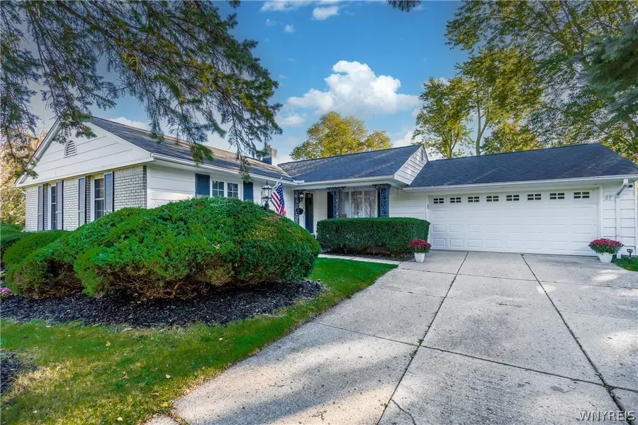 27 Exeter Road, Williamsville, NY 14221 - #2