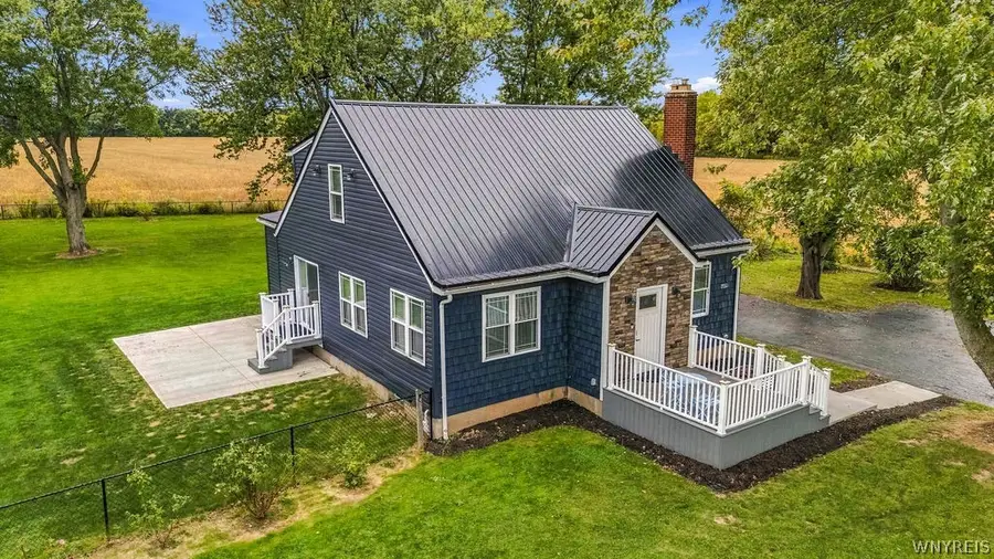 1752 Saunders Settlement Road, Niagara Falls, NY 14304 - #2