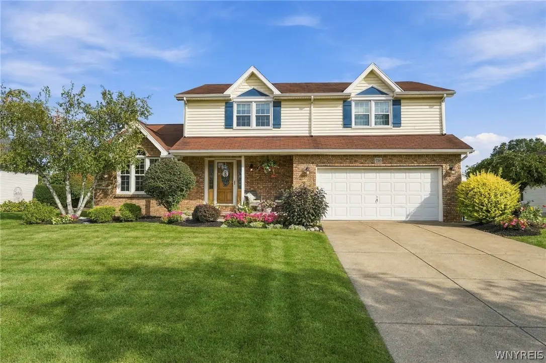 5580 Country Club Lane, Hamburg, NY 14075 - #1