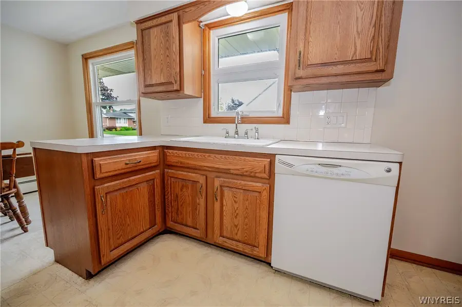 7 Ridgeview Street, Depew, NY 14043 - #3