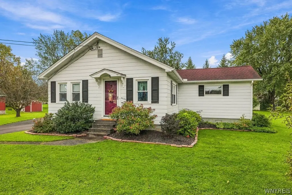 6236 Dorchester Road, Lockport, NY 14094 - #1