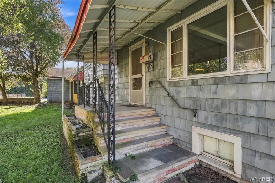 41 East Avenue, Akron, NY 14001 - #3