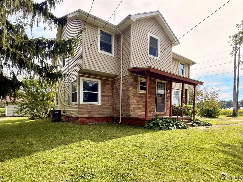 5945 Ward Road, Sanborn, NY 14132 - #1