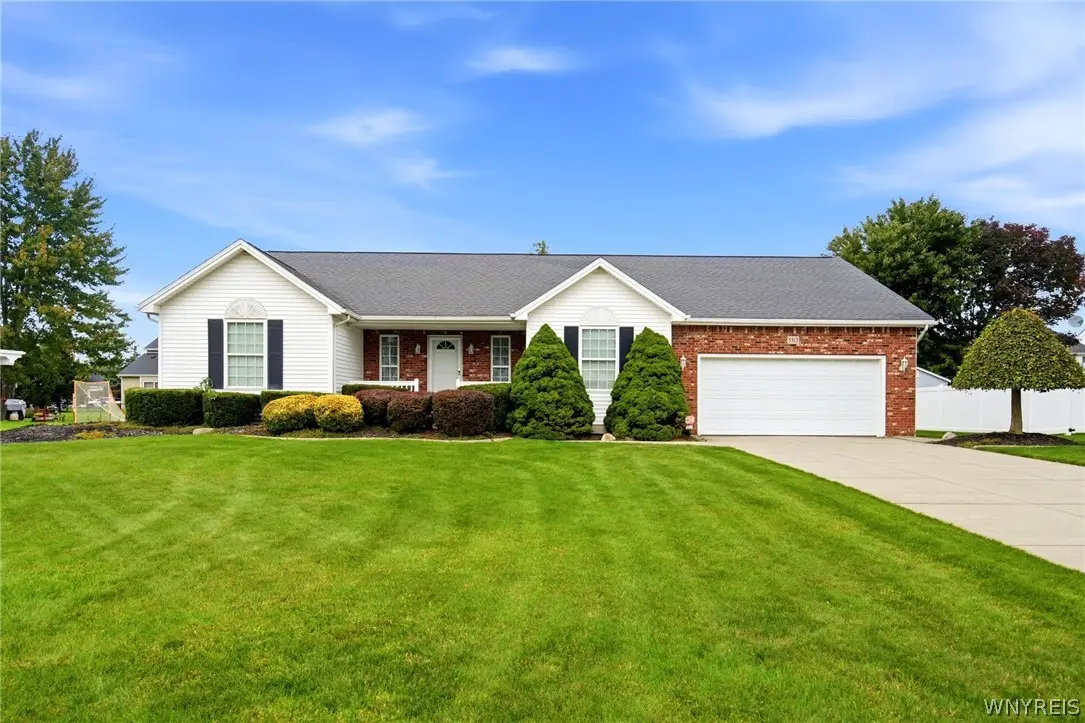 3313 Blossom Lane, North Tonawanda, NY 14120 - #1
