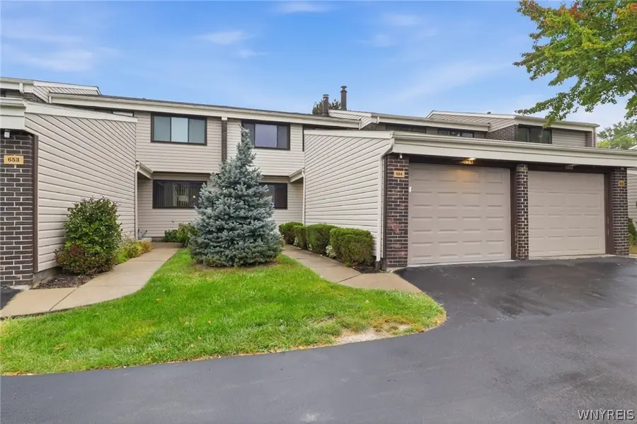 654 Honeydale Court, East Amherst, NY 14051 - #2