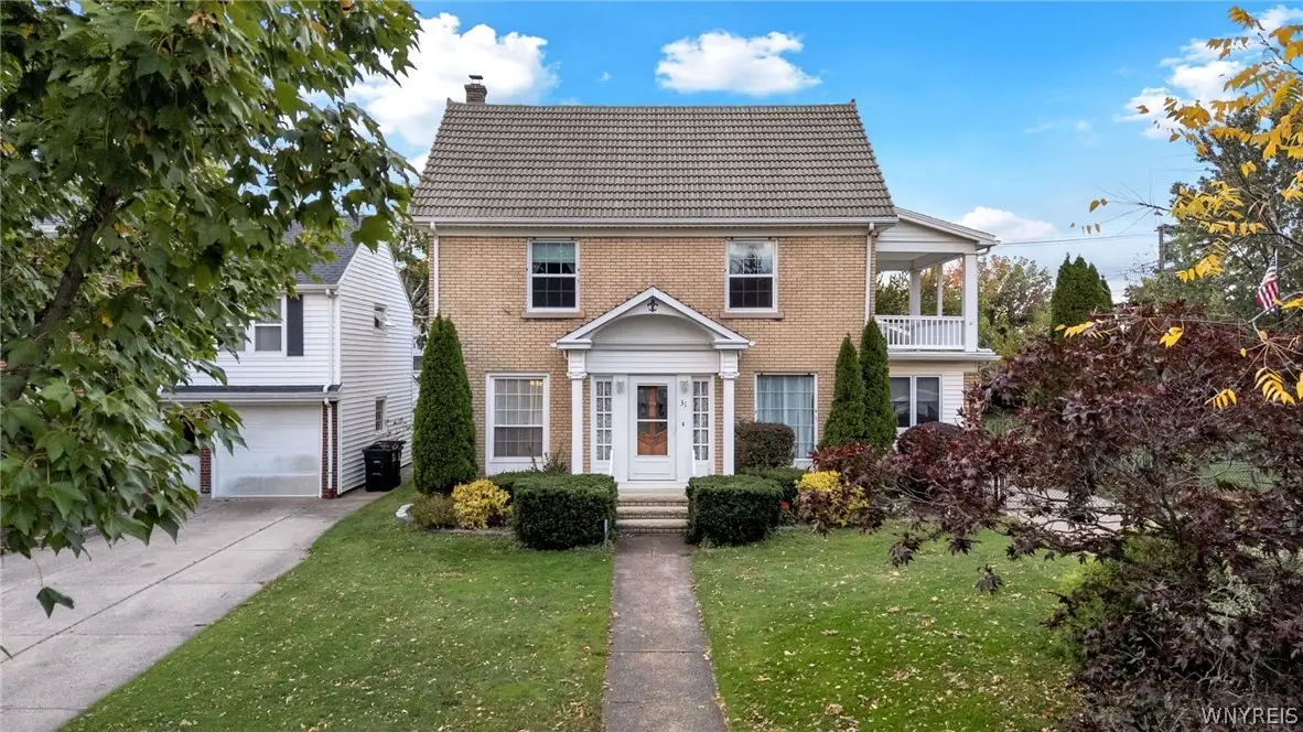 31 Lowell Road, Kenmore, NY 14217 - #1