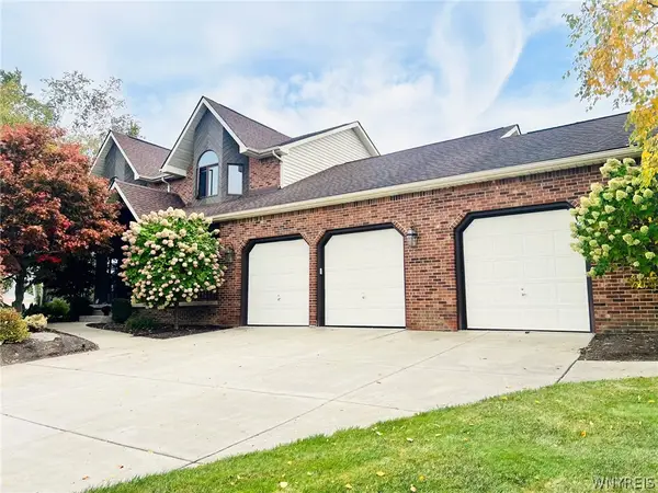 5470 Country Club Lane, Hamburg, NY 14075