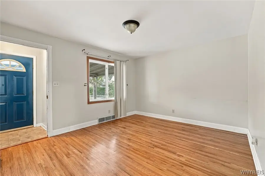 3535 Chapin Avenue, Niagara Falls, NY 14301 - #3