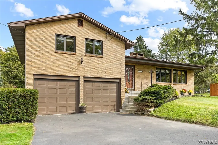 4545 Ransom Road, Clarence, NY 14031 - #2