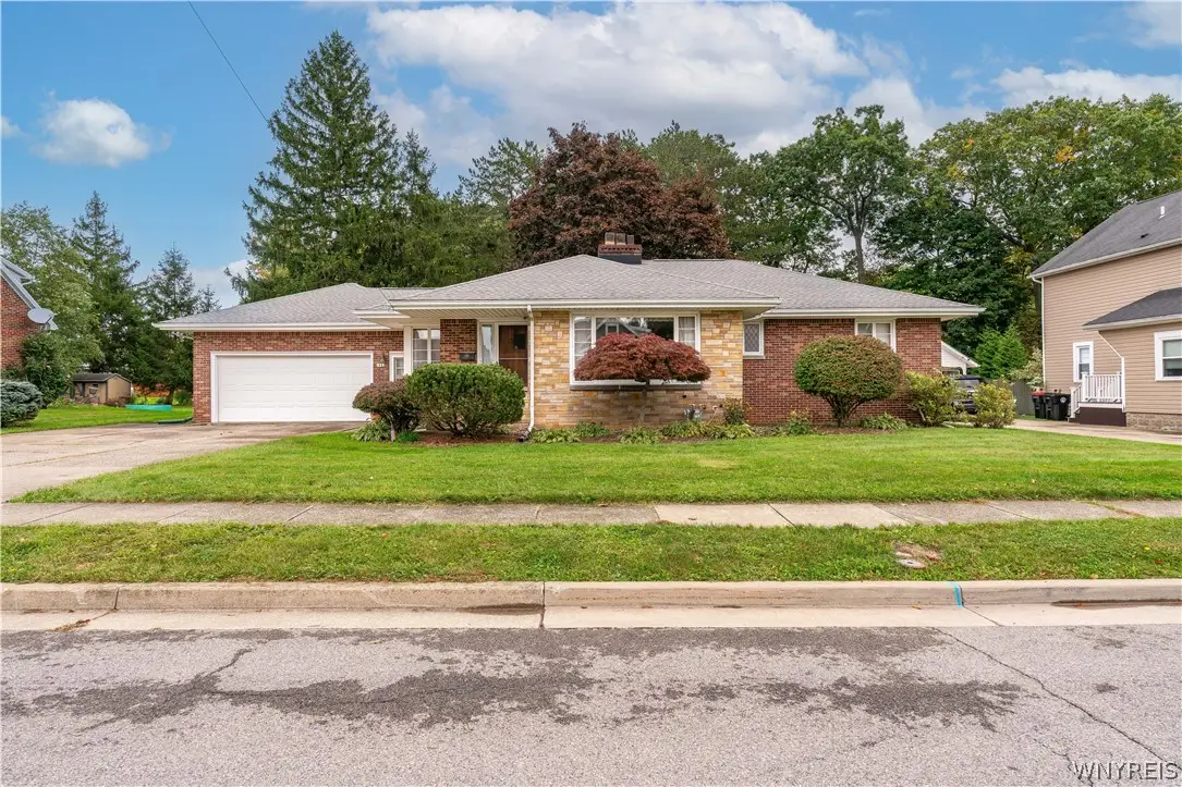 98 Woodlawn Avenue, Lancaster, NY 14086 - #1
