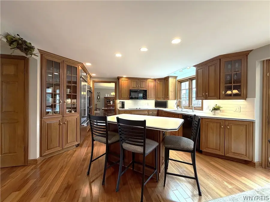 811 Thomas Fox Drive W, North Tonawanda, NY 14120 - #3