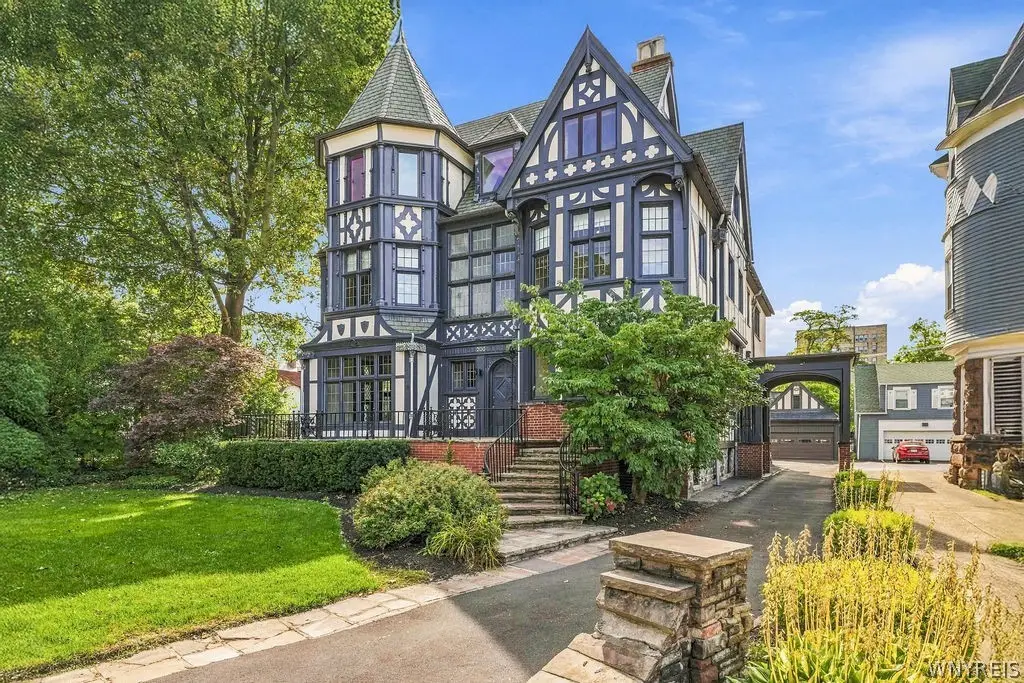200 Summer Street, Buffalo, NY 14222 - #1