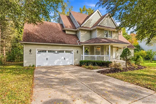 8030 Old Post Road W, East Amherst, NY 14051