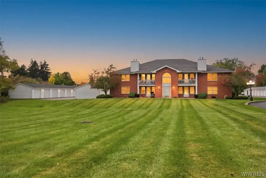 4 Appletree Court #8, Buffalo, NY 14227 - #2