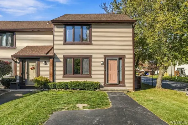351 Charlesgate Circle, East Amherst, NY 14051
