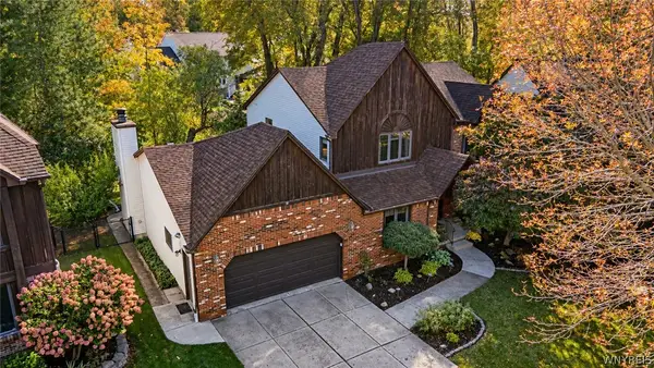 106 Greencastle Lane, Buffalo, NY 14221