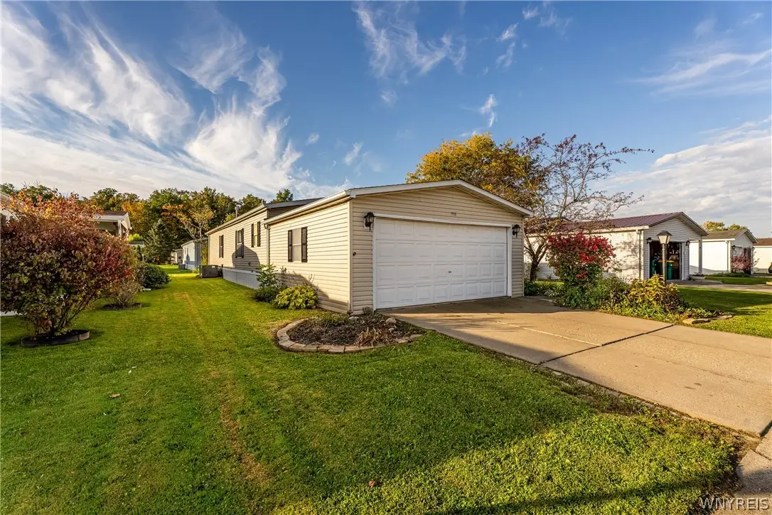 106 Golden Pond (churchill Downs), Akron, NY 14001 - #1