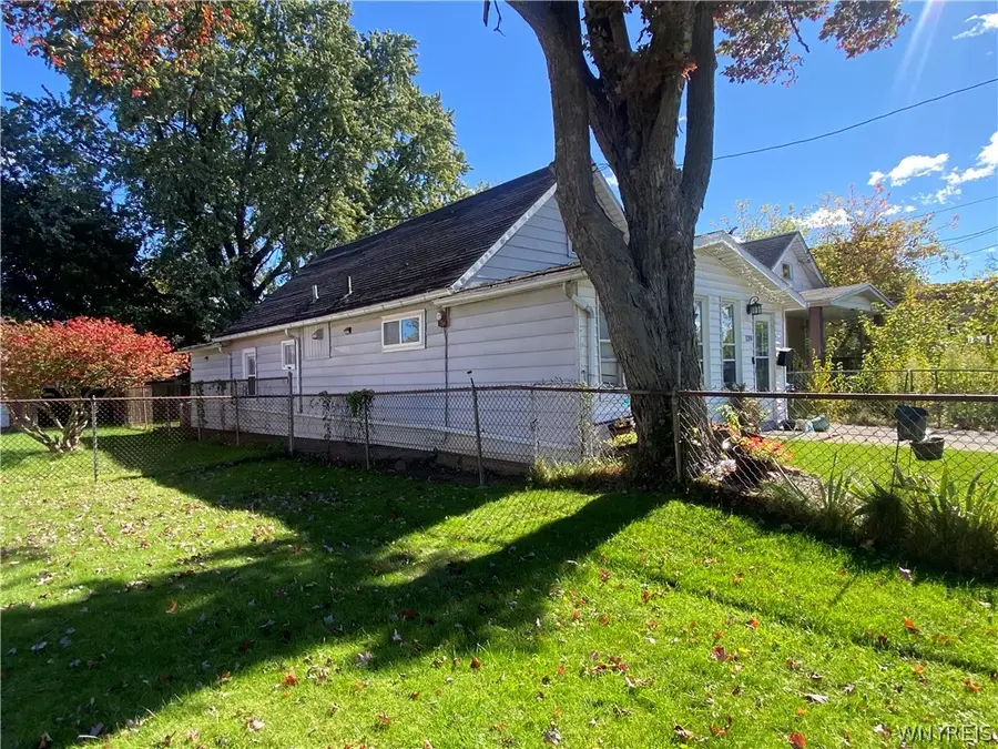 139 65th Street, Niagara Falls, NY 14304 - #2