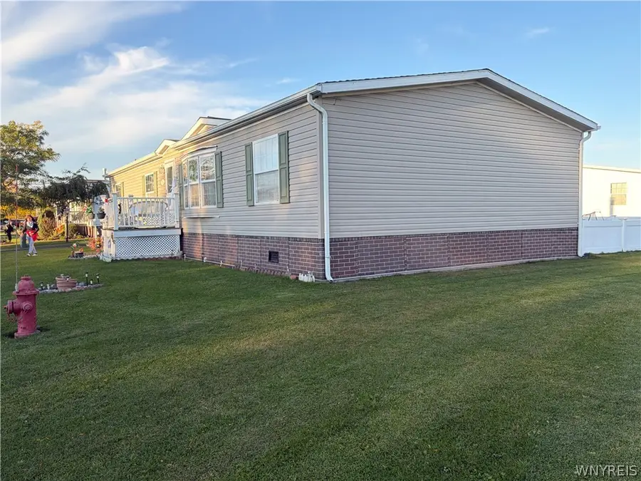 4104 Seneca #4104, Niagara Falls, NY 14304 - #3