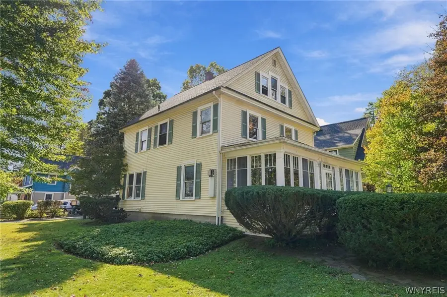 537 Oakwood Avenue, East Aurora, NY 14052 - #2