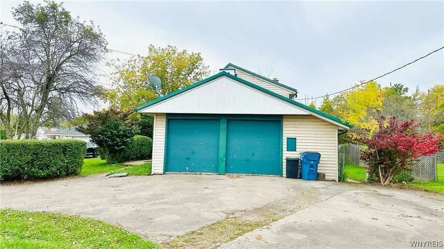 2132 Tuscarora Road, Niagara Falls, NY 14304 - #3