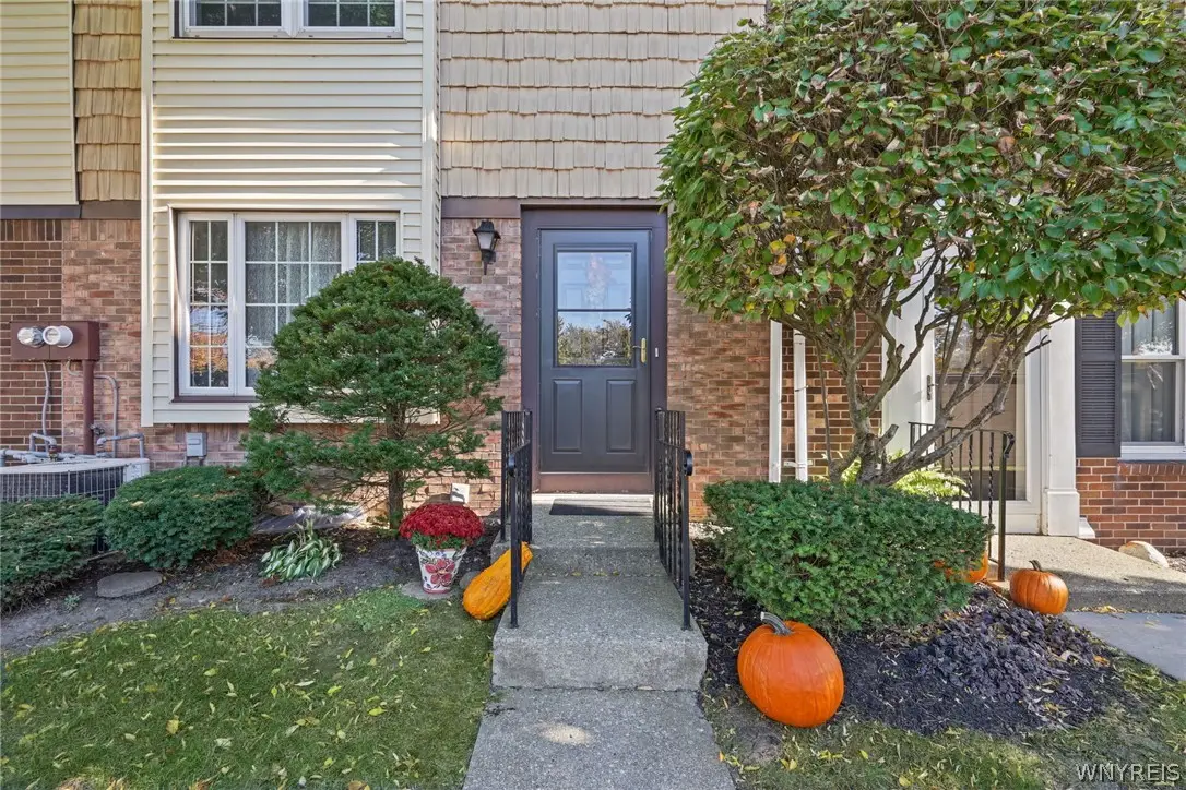 126 Stepping Stone Lane, Orchard Park, NY 14127 - #1