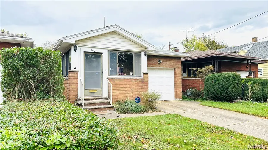 3404 Walnut Avenue, Niagara Falls, NY 14301 - #2