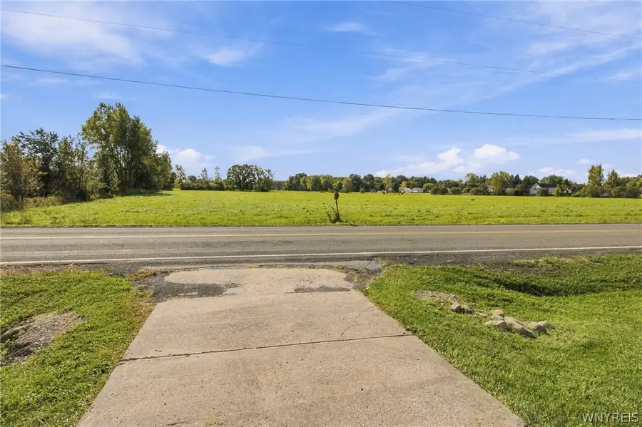 7069 E High Street, Lockport, NY 14094 - #3