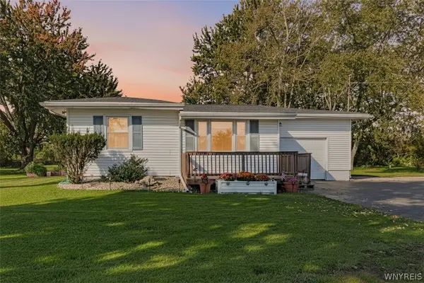 5782 Bowmiller Road, Lockport, NY 14094