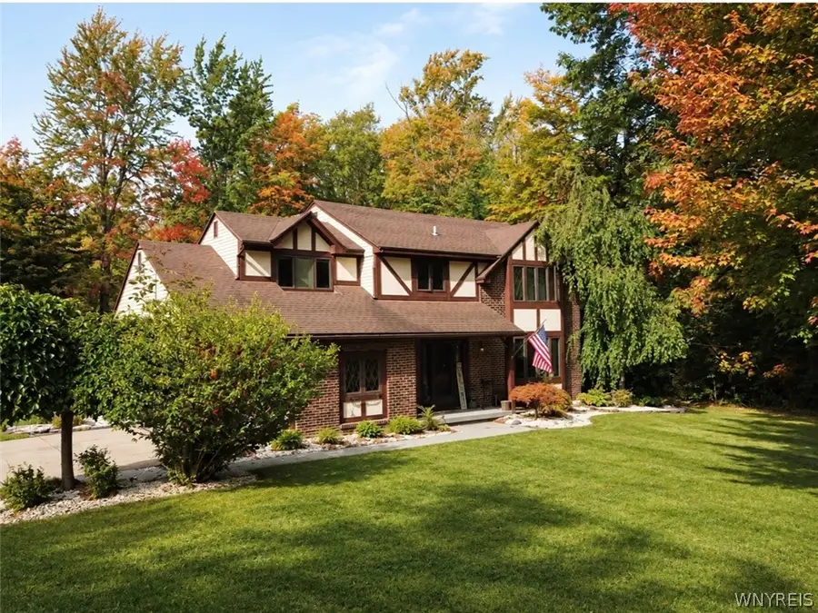 30 Red Fox Lane, Orchard Park, NY 14127 - #3