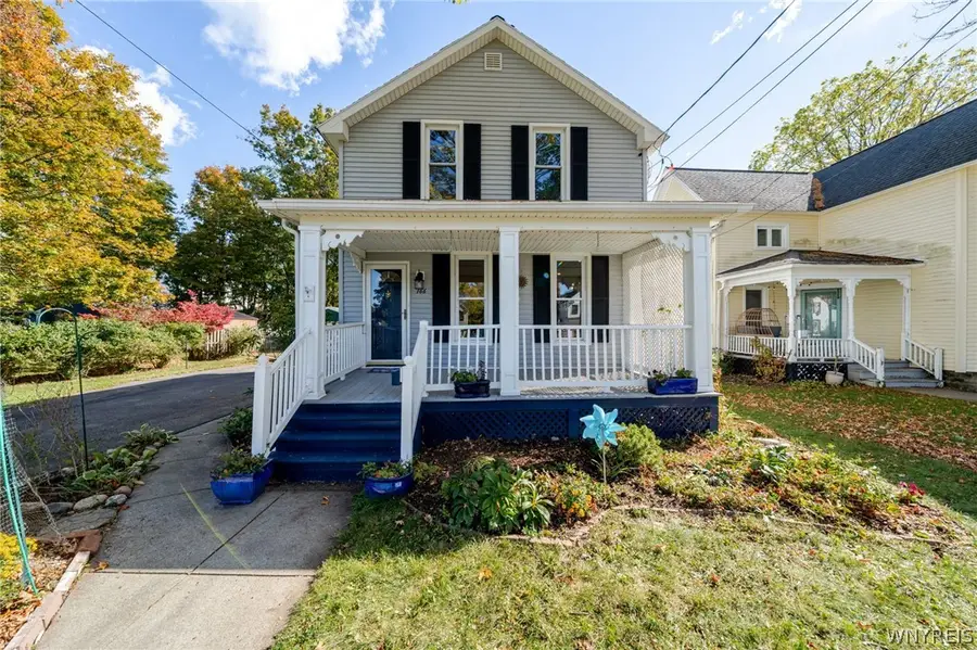 166 Walnut Street, East Aurora, NY 14052 - #2