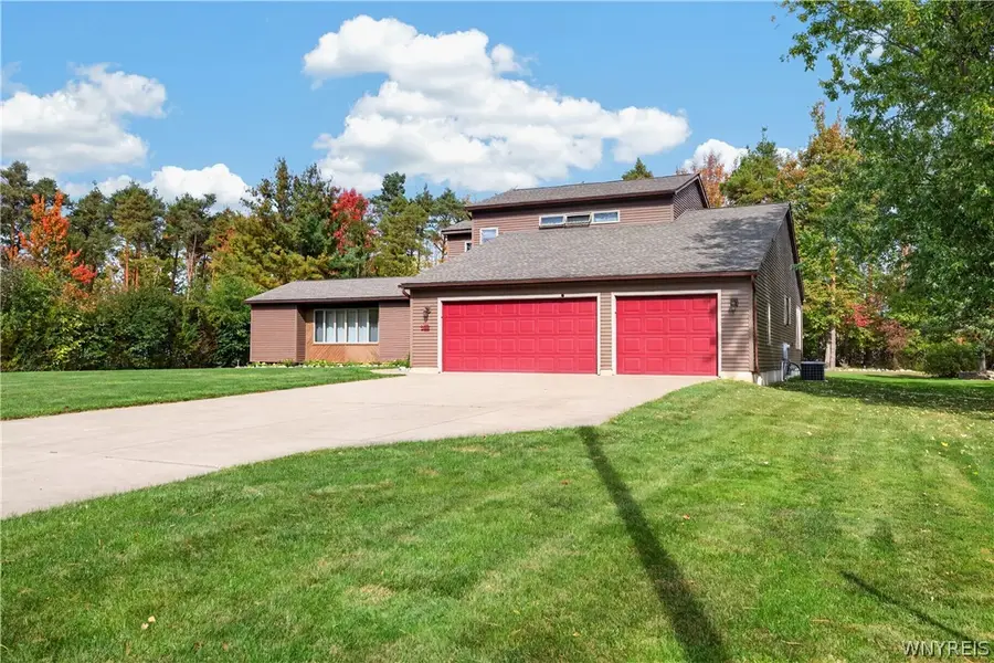 1430 N Creek Road, Lake View, NY 14085 - #3