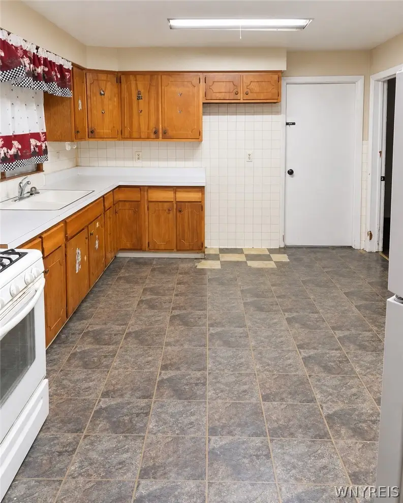 7 S Ryan Street, Buffalo, NY 14210 - #3