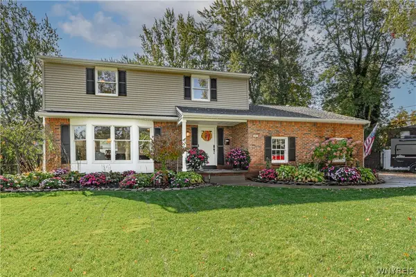 362 Cottonwood Drive, Williamsville, NY 14221