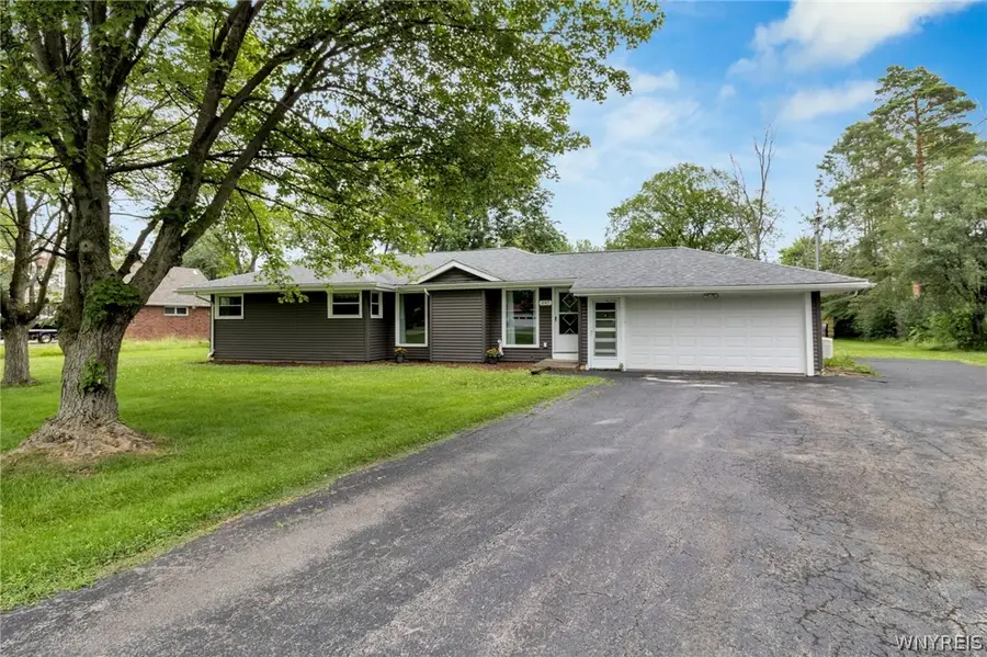 597 Alt Boulevard, Grand Island, NY 14072 - #2