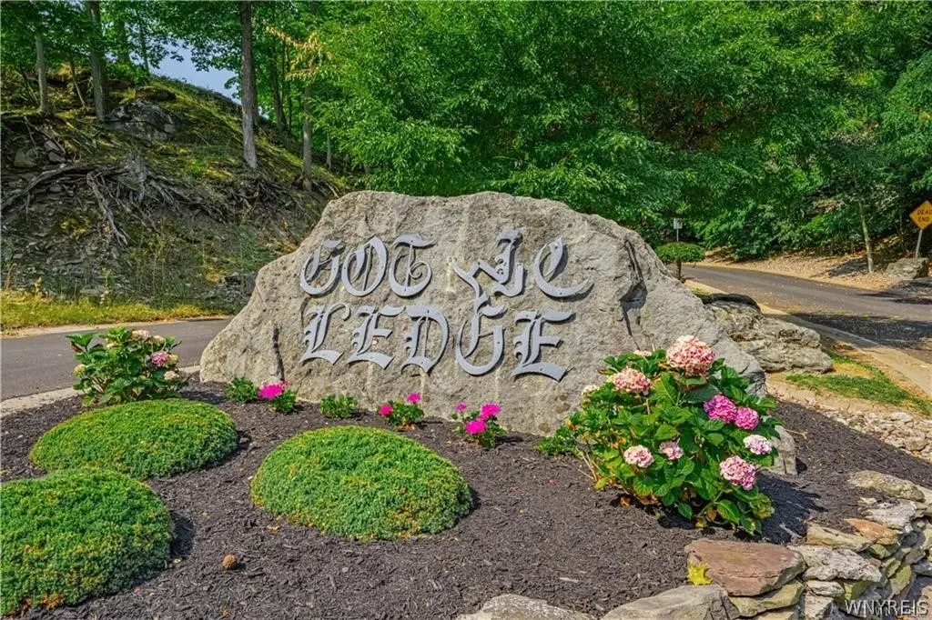 17 Gothic Ledge, Lockport, NY 14094 - #1