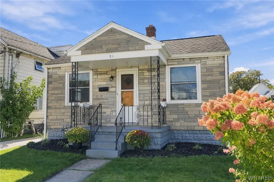 21 Keever Avenue, Buffalo, NY 14218 - #2