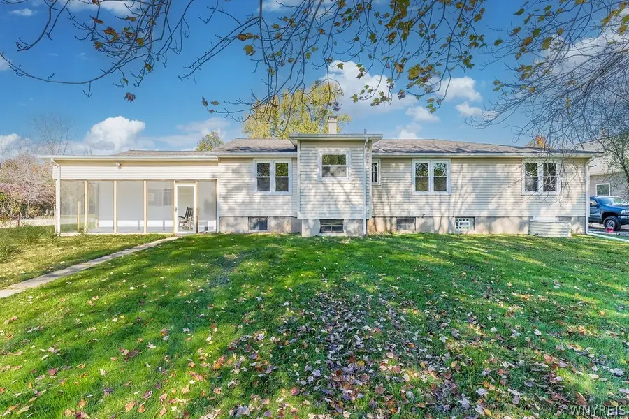 2960 Love Road, Grand Island, NY 14072 - #2