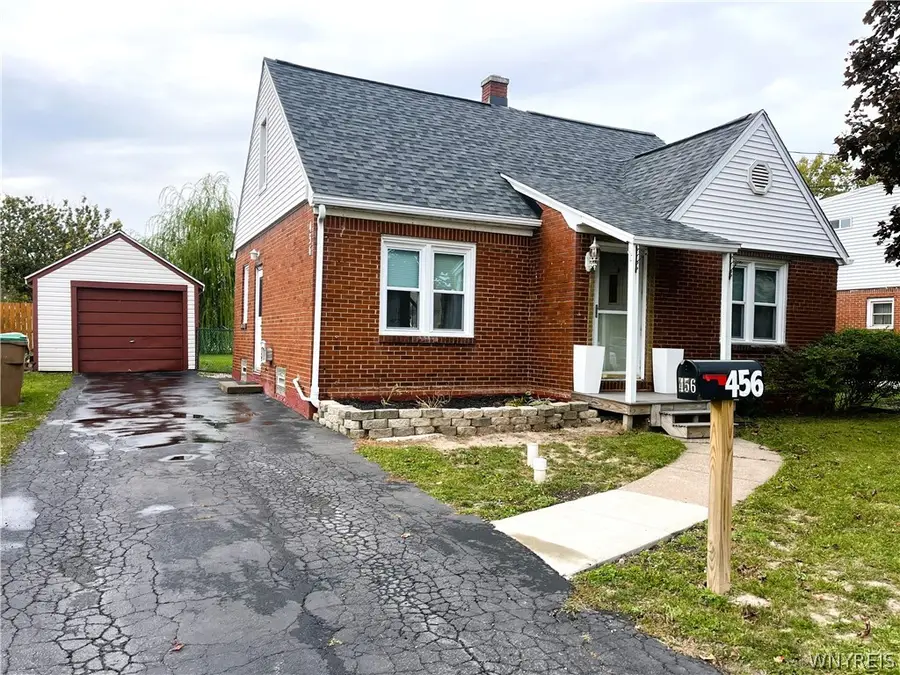 456 Beach Road, Buffalo, NY 14225 - #2