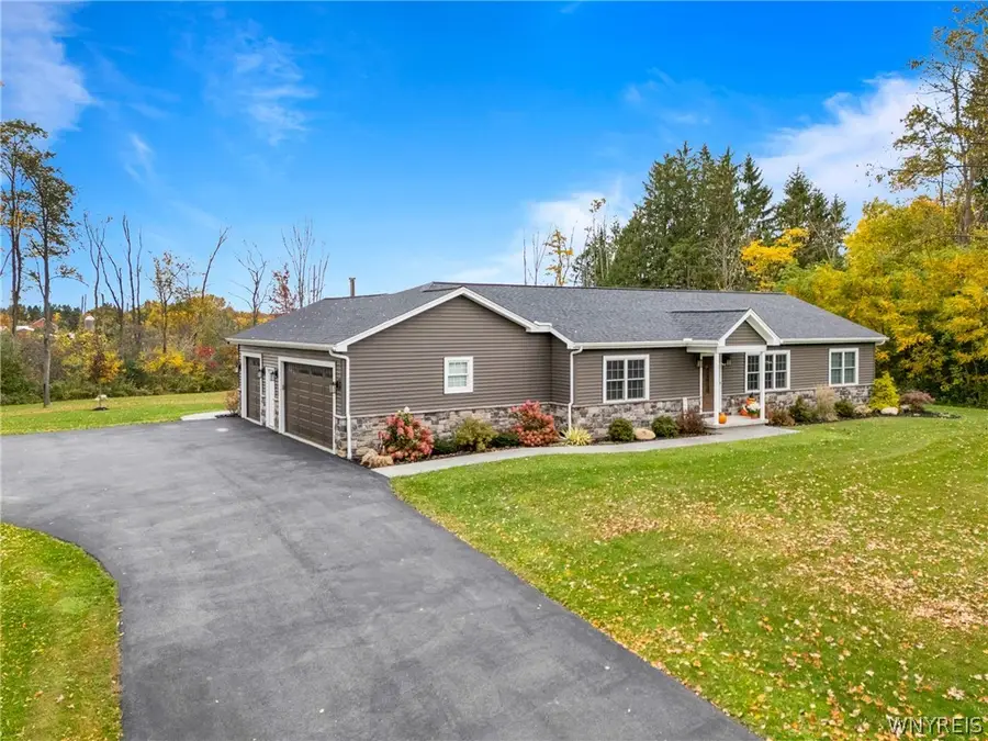 12692 Clinton St, Marilla, NY 14052 - #2