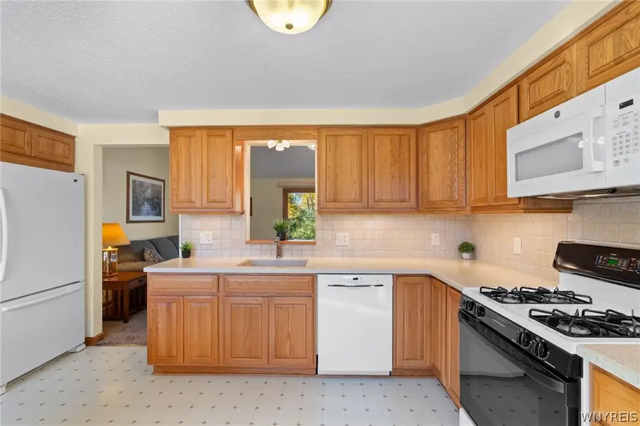 1436 Losson Road, Depew, NY 14043 - #3