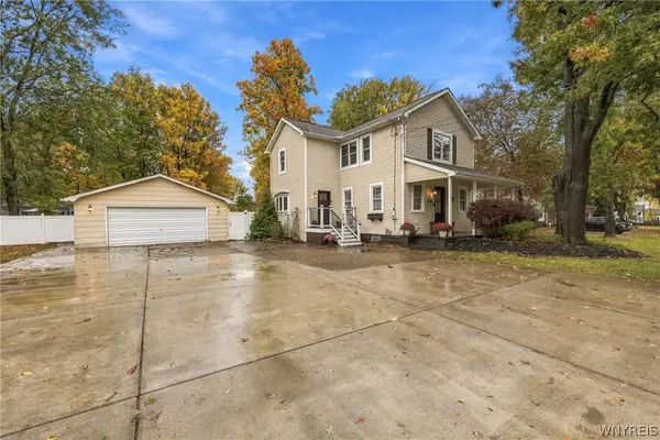 26 Greenfield Street, Orchard Park, NY 14127