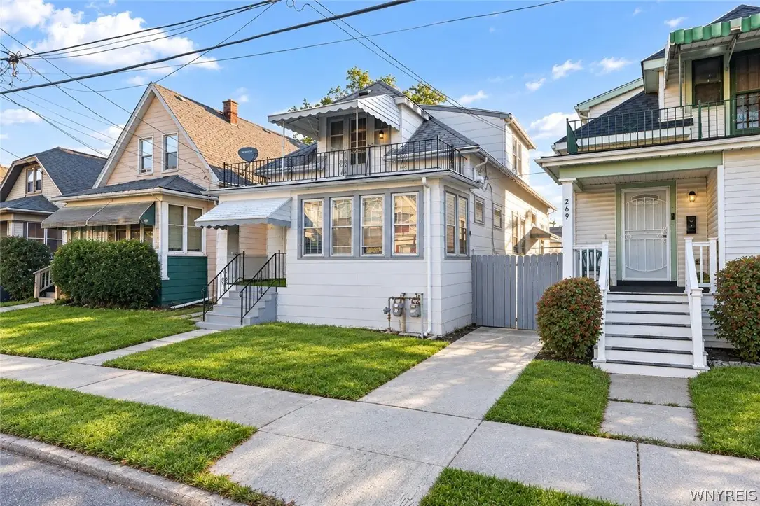 271 Roslyn Street, Buffalo, NY 14215 - #1