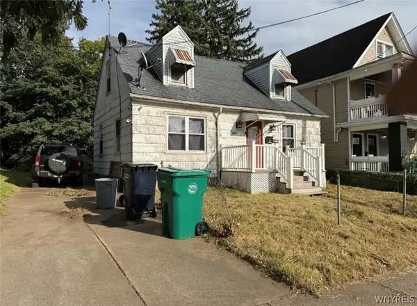 469 7th Street, Niagara Falls, NY 14301
