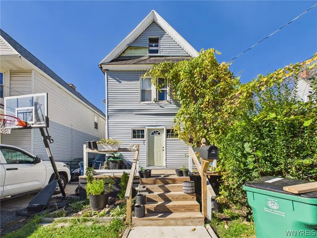 24 Juniata Place, Buffalo, NY 14210 - #1