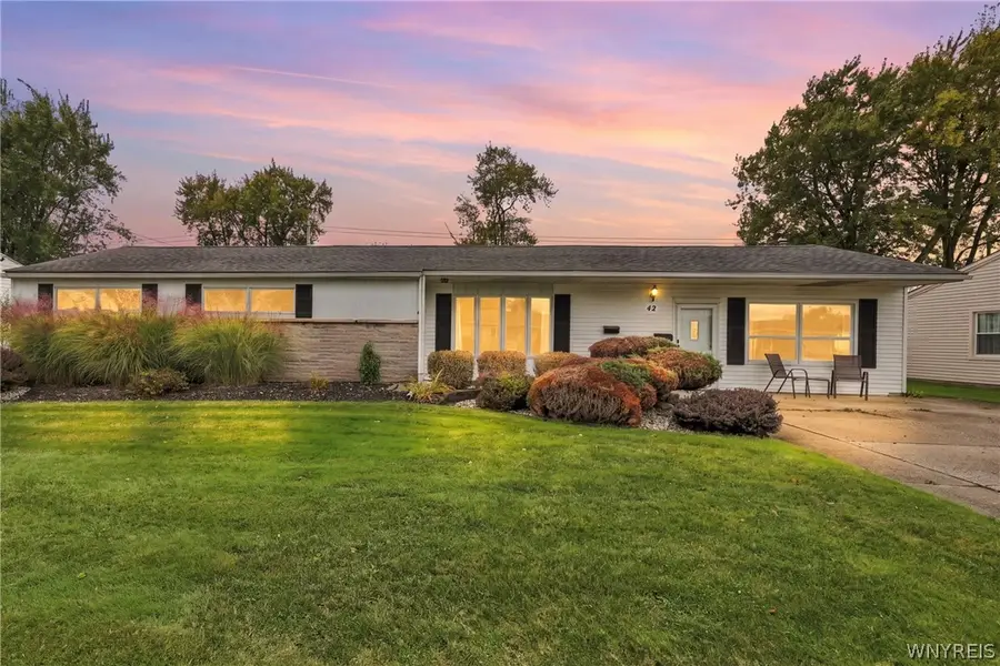 42 Alys Drive E, Depew, NY 14043 - #2
