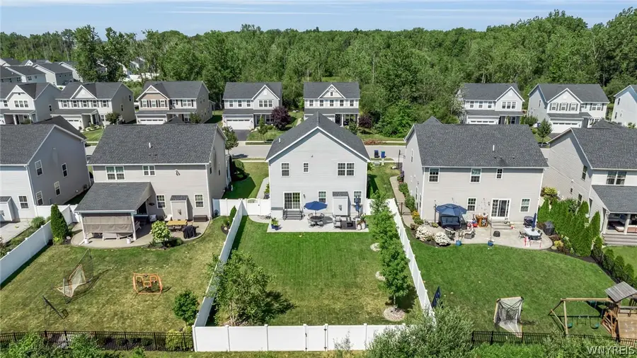 136 Lynette Lane, Buffalo, NY 14228 - #2