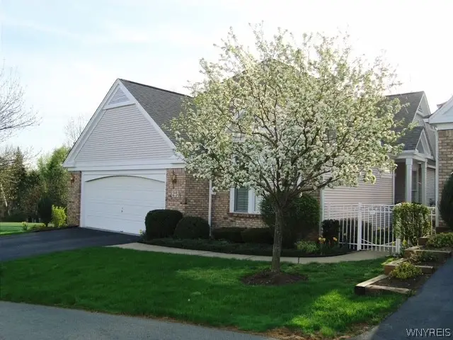 25 Brookins Green Drive, Orchard Park, NY 14127 - #2