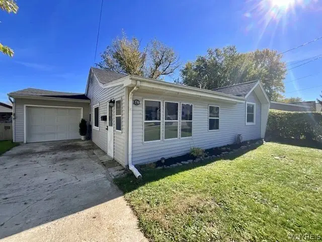 278 Aurora Street, Lancaster, NY 14086 - #2